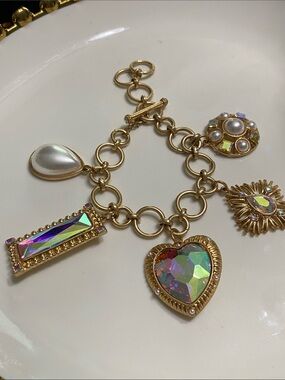 The Willow Tree Aurora Heart Charm Bracelet with Iridescent Stones